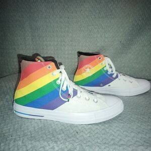 Converse All Star Chuck Taylor Pride 8 Mens 10 Womens Rainbow Sneakers. NWOT